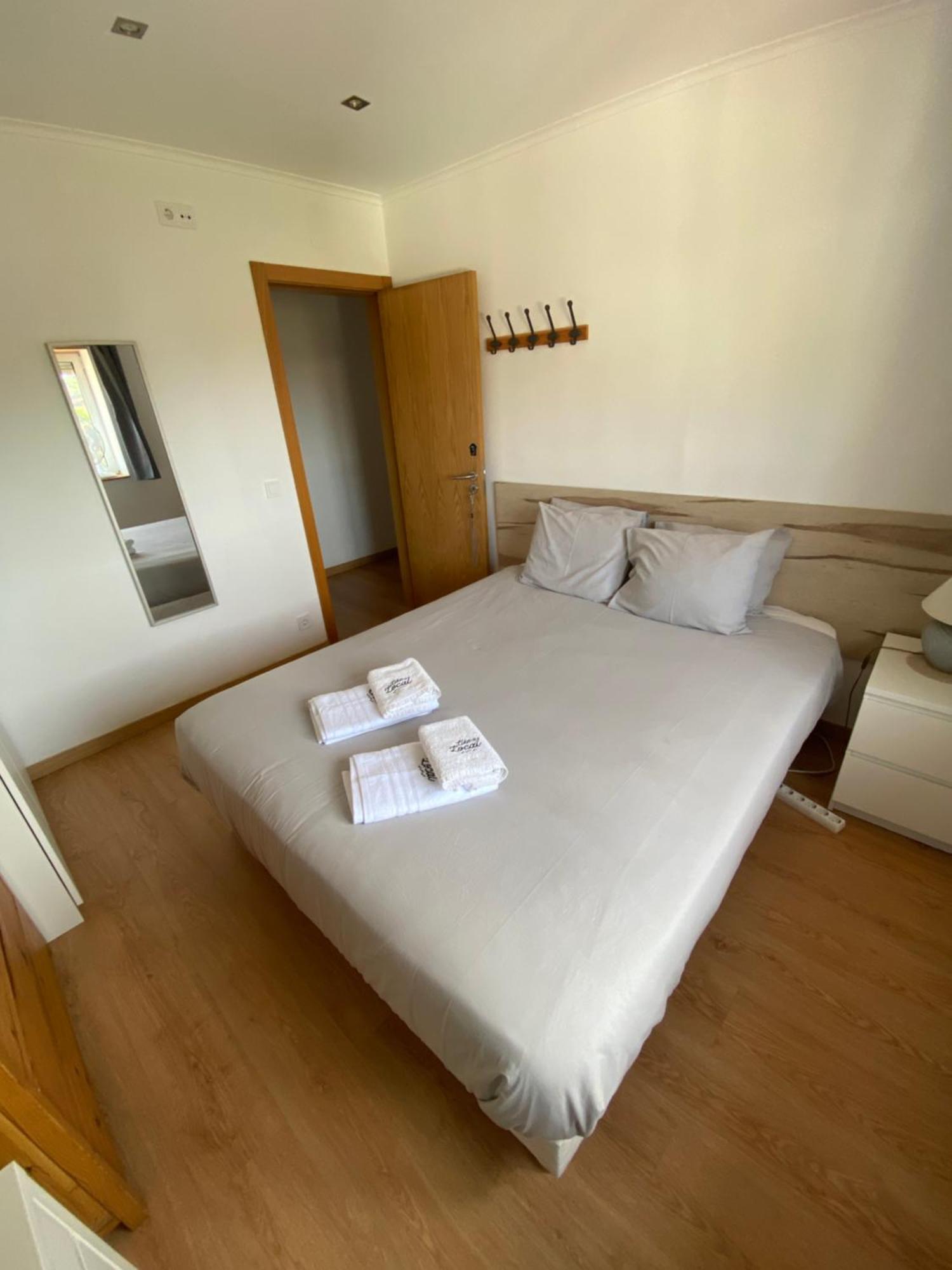 Like A Local Guest House Ericeira Eksteriør bilde